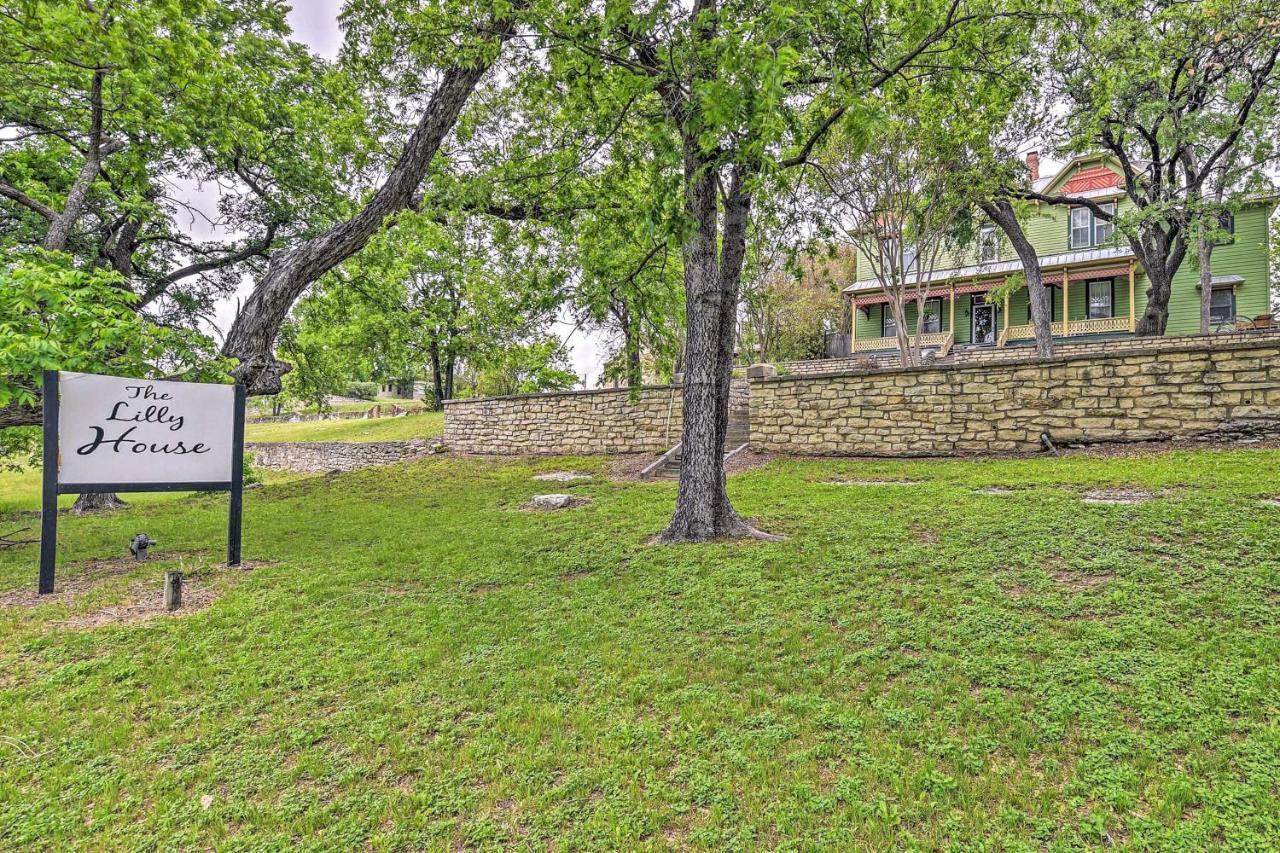 The Lilly House Historic Glen Rose Home With Porch! Екстер'єр фото