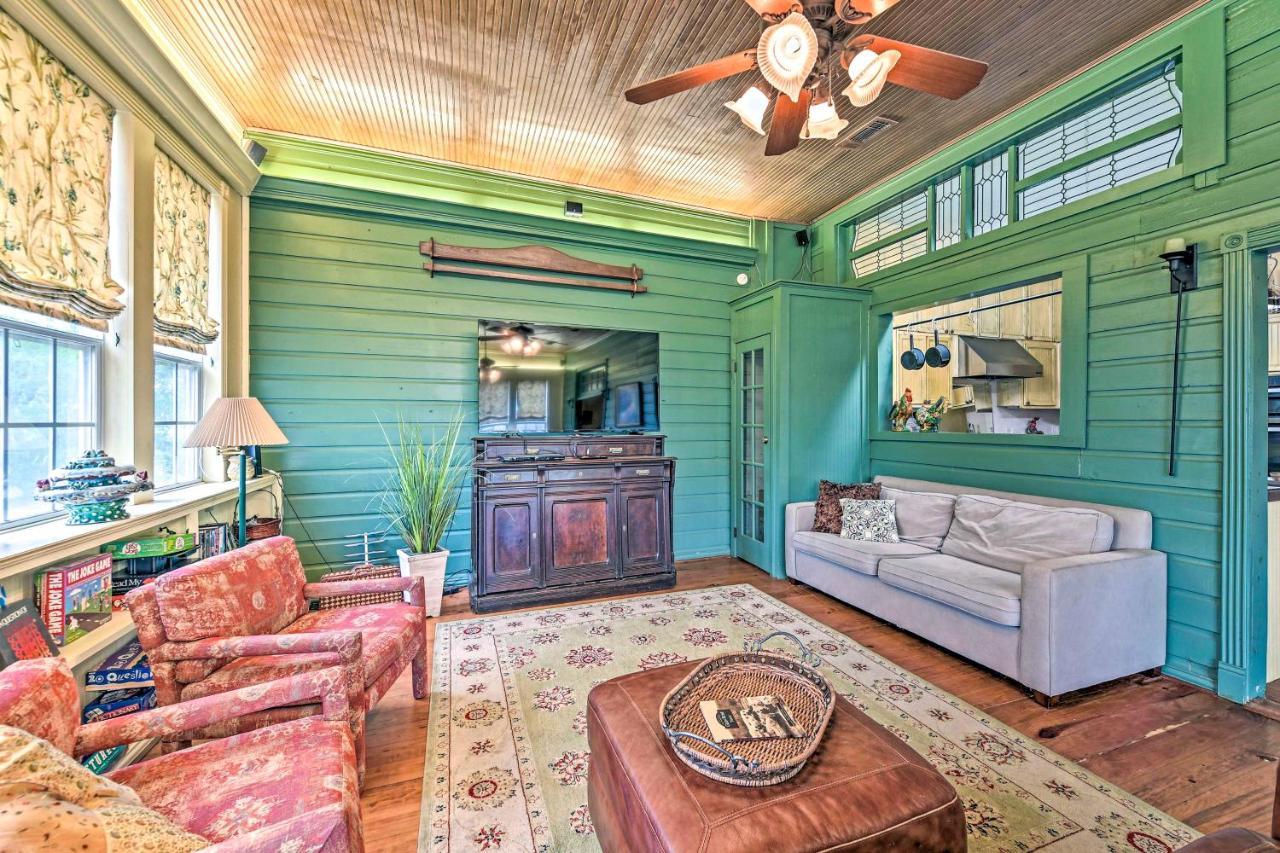 The Lilly House Historic Glen Rose Home With Porch! Екстер'єр фото