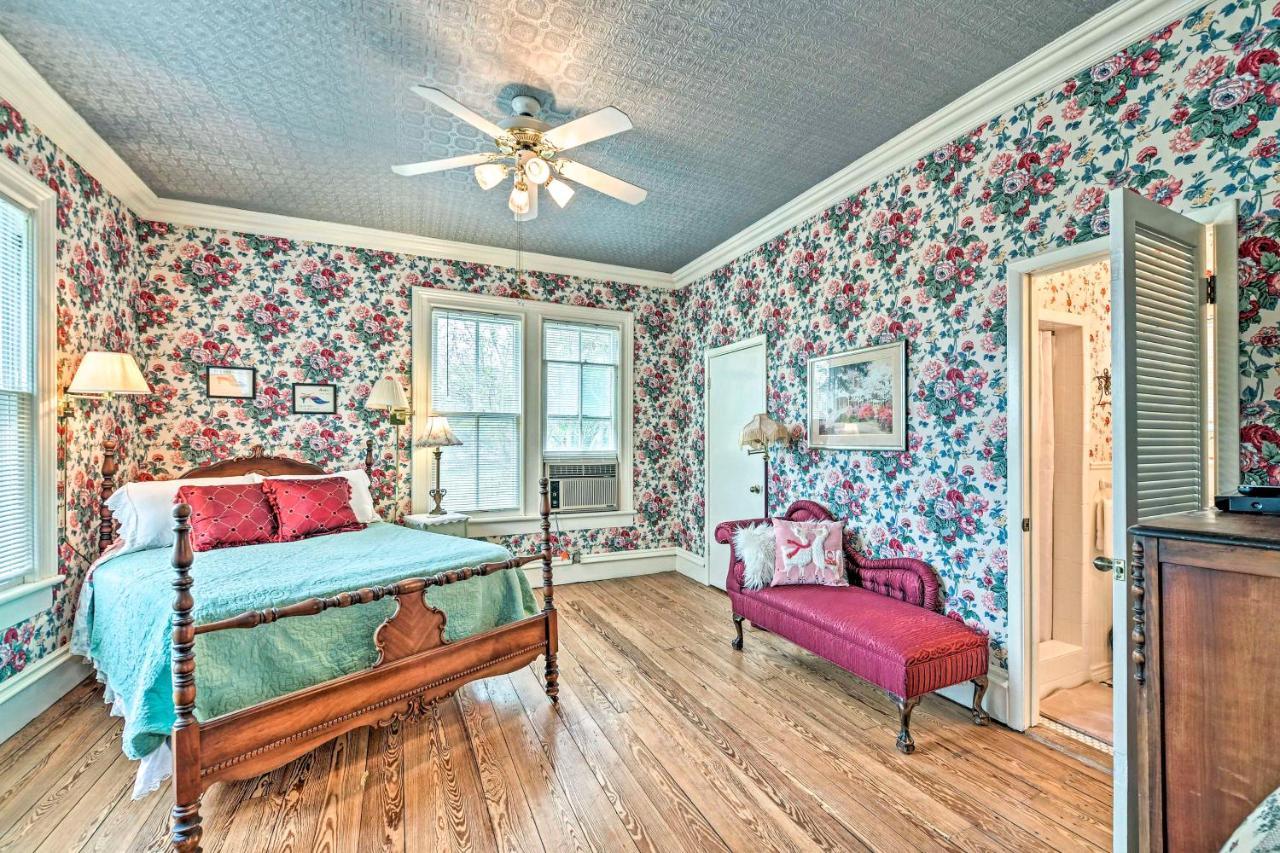 The Lilly House Historic Glen Rose Home With Porch! Екстер'єр фото