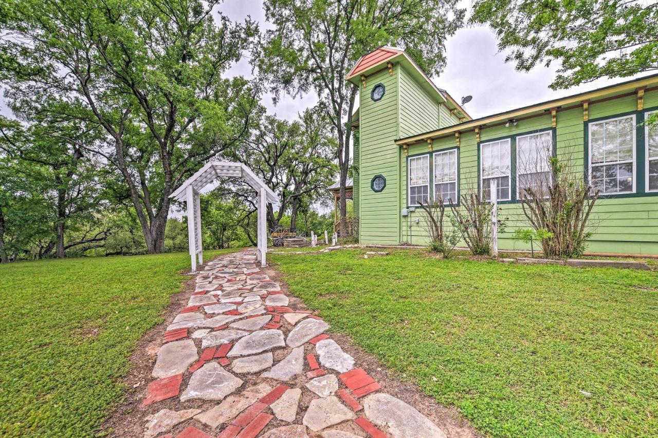 The Lilly House Historic Glen Rose Home With Porch! Екстер'єр фото